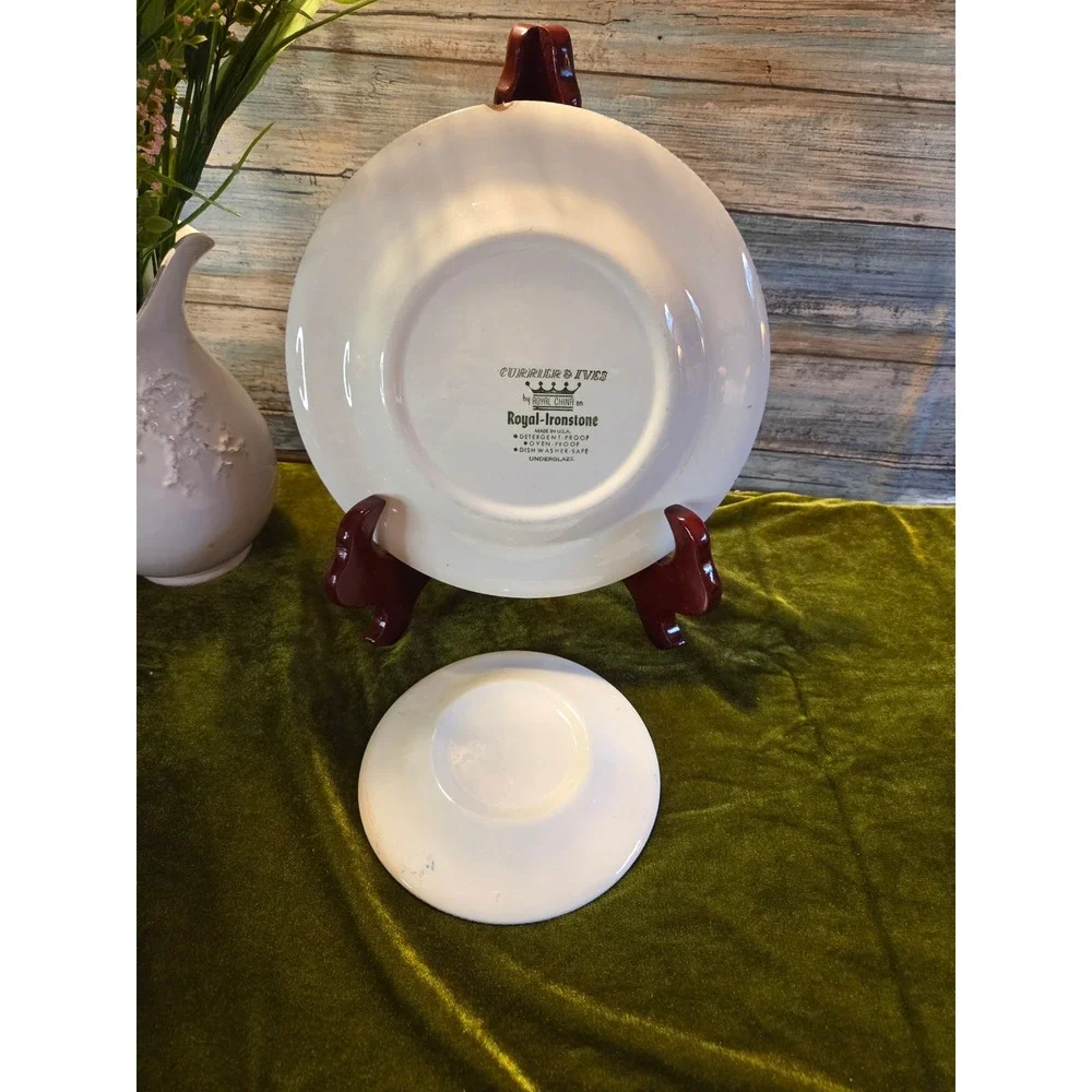 😎Royal China Currier‎ & Ives Blue White Ironstone Dinner Plate Bread Plate Set